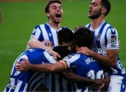 开云体育-赛地聚焦：西甲清晨热度飙升，皇家社会战术微调，信心回归，临场指挥获称赞(买艾力绅十混动大忠告)