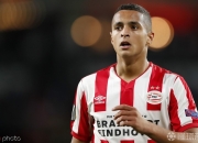 开云- 关键时刻埃因霍温调整名单以备欧联；内部沟通环节打磨；球迷炸锅；纪律约束更严格