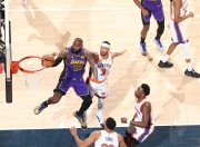 开云-包含詹姆斯巅峰对决，Faker与50激战湖人分钟，惊险取胜胜负难料！的词条